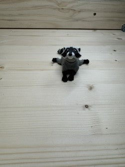 Articulating Raccoon – A Playful, Poseable Friend