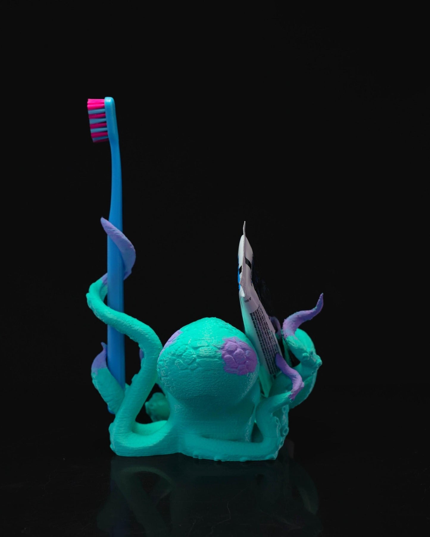 Octopus Toothbrush Holder - Standing – A Whimsical Touch for Your Bathroom