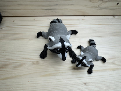 Articulating Raccoon – A Playful, Poseable Friend