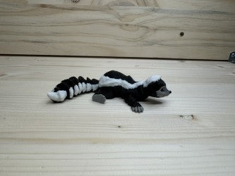 Articulating Skunk – A Stink-Free, Poseable Pal